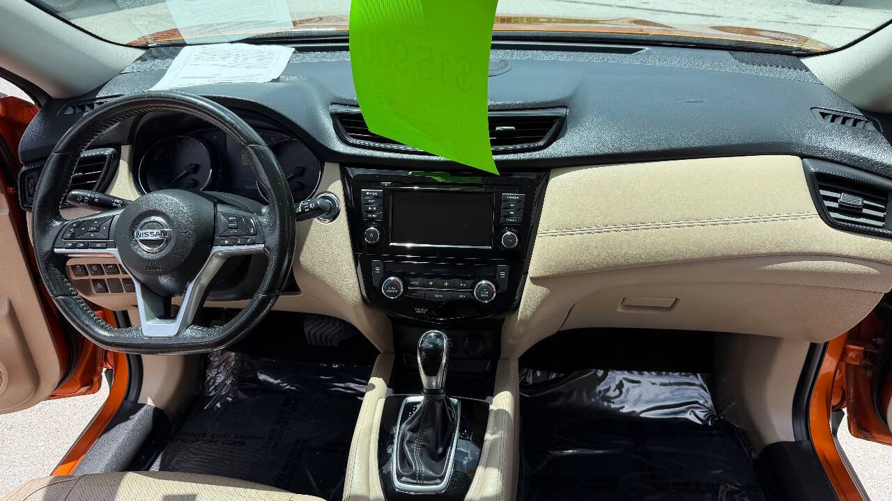 Used 2018 Nissan Rogue SL FWD image 19
