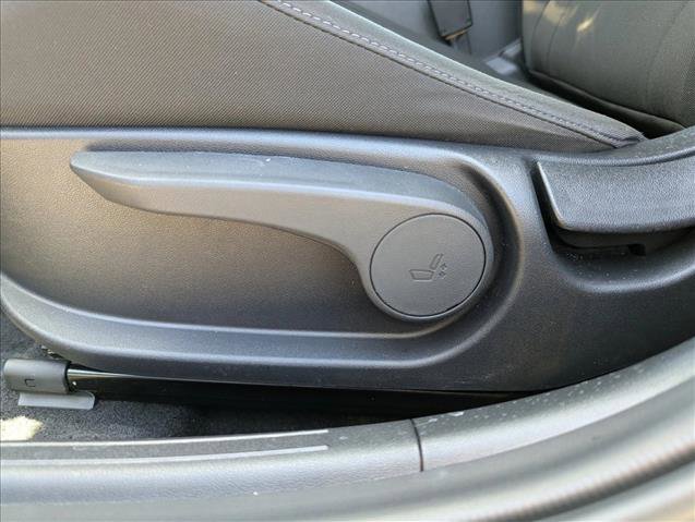Used 2023 Hyundai Elantra SEL FWD image 11
