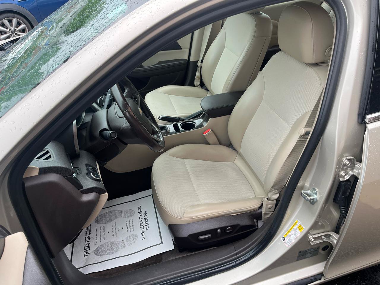 Used 2015 Chevrolet Malibu LT FWD image 24