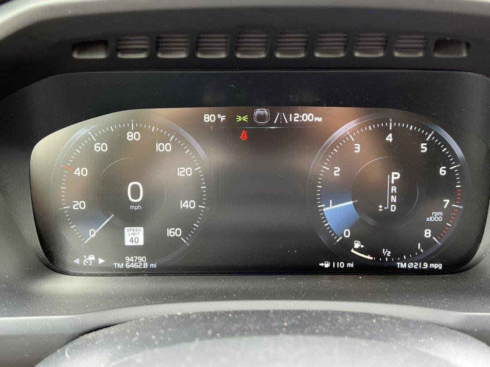 Used 2021 Volvo XC90 T5 Momentum AWD/4WD image 19