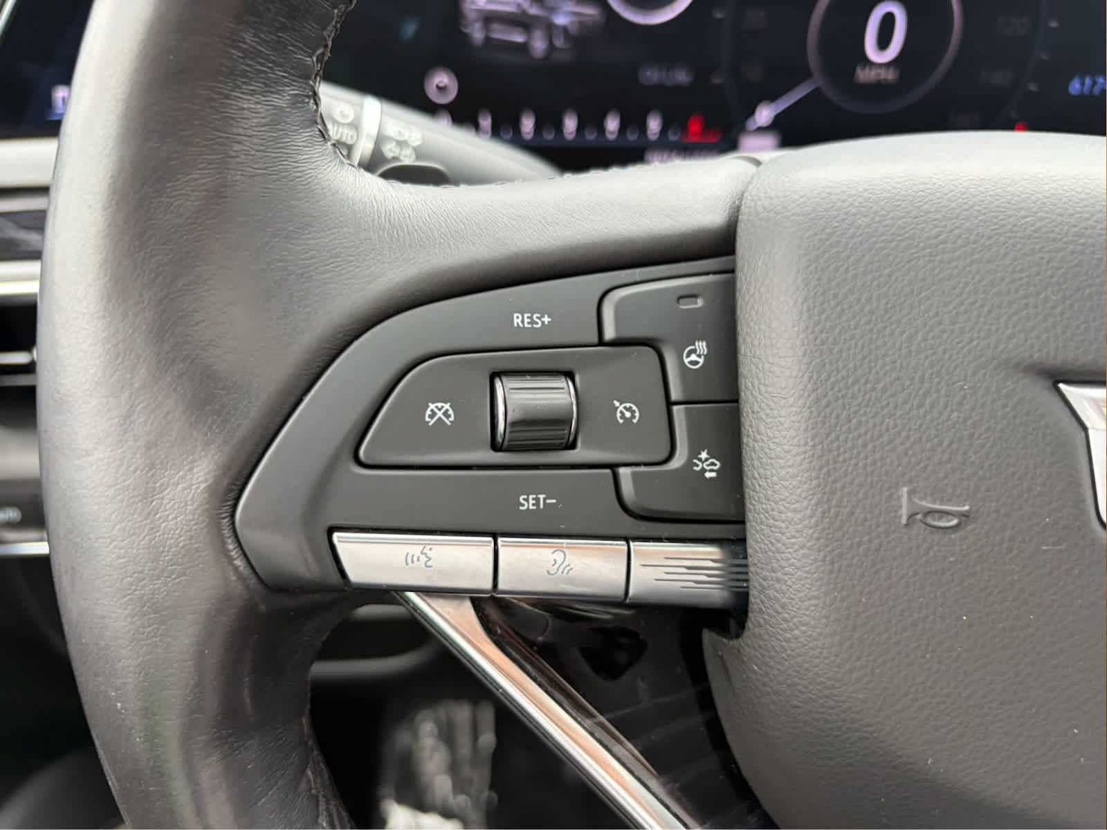 Used 2022 Cadillac Escalade ESV Sport w/ Touring Package AWD/4WD image 28