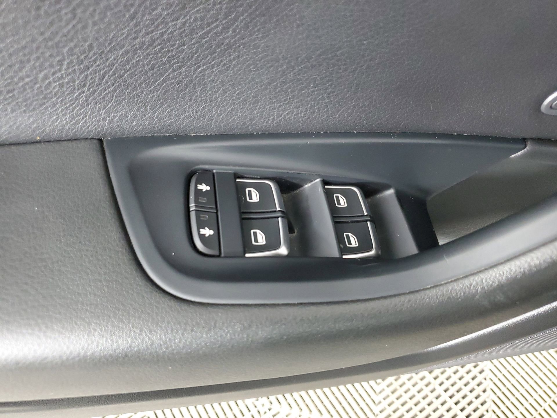 Used 2018 Audi A6 3.0T Premium Plus w/ Premium Plus Package image 26