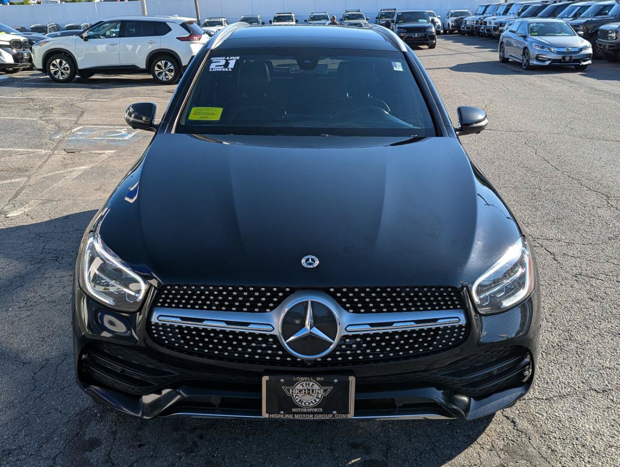 Used 2021 Mercedes-Benz GLC 300 4MATIC image 3