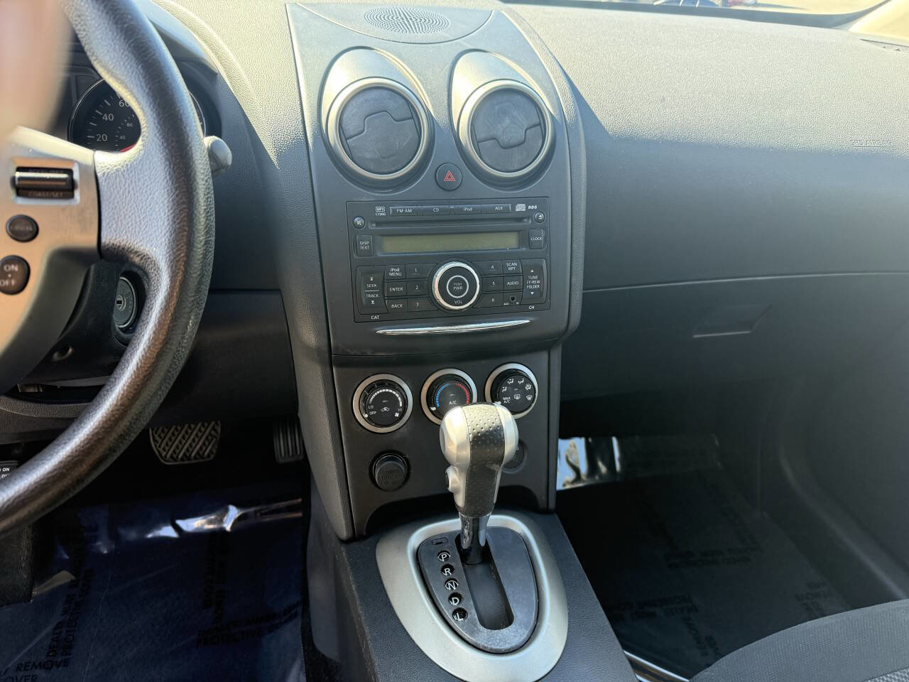 Used 2011 Nissan Rogue S Krom Edition image 12