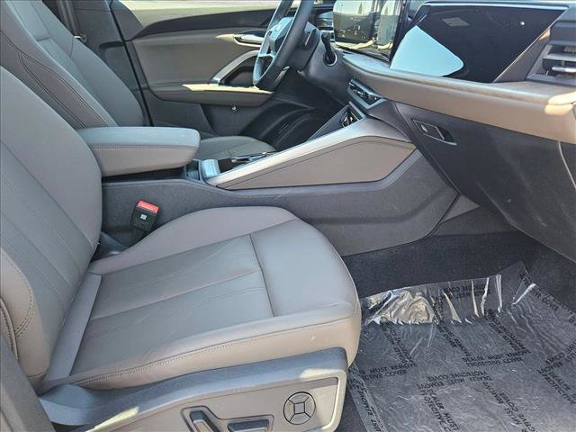 Certified 2025 Audi Q5 Premium w/ Convenience Package AWD/4WD image 21