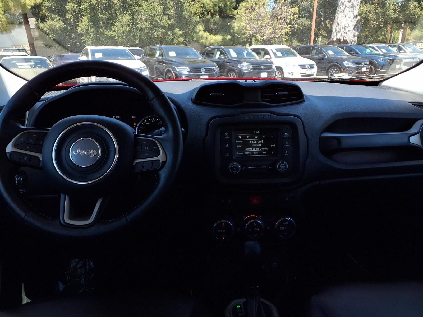 Used 2017 Jeep Renegade Limited FWD image 19