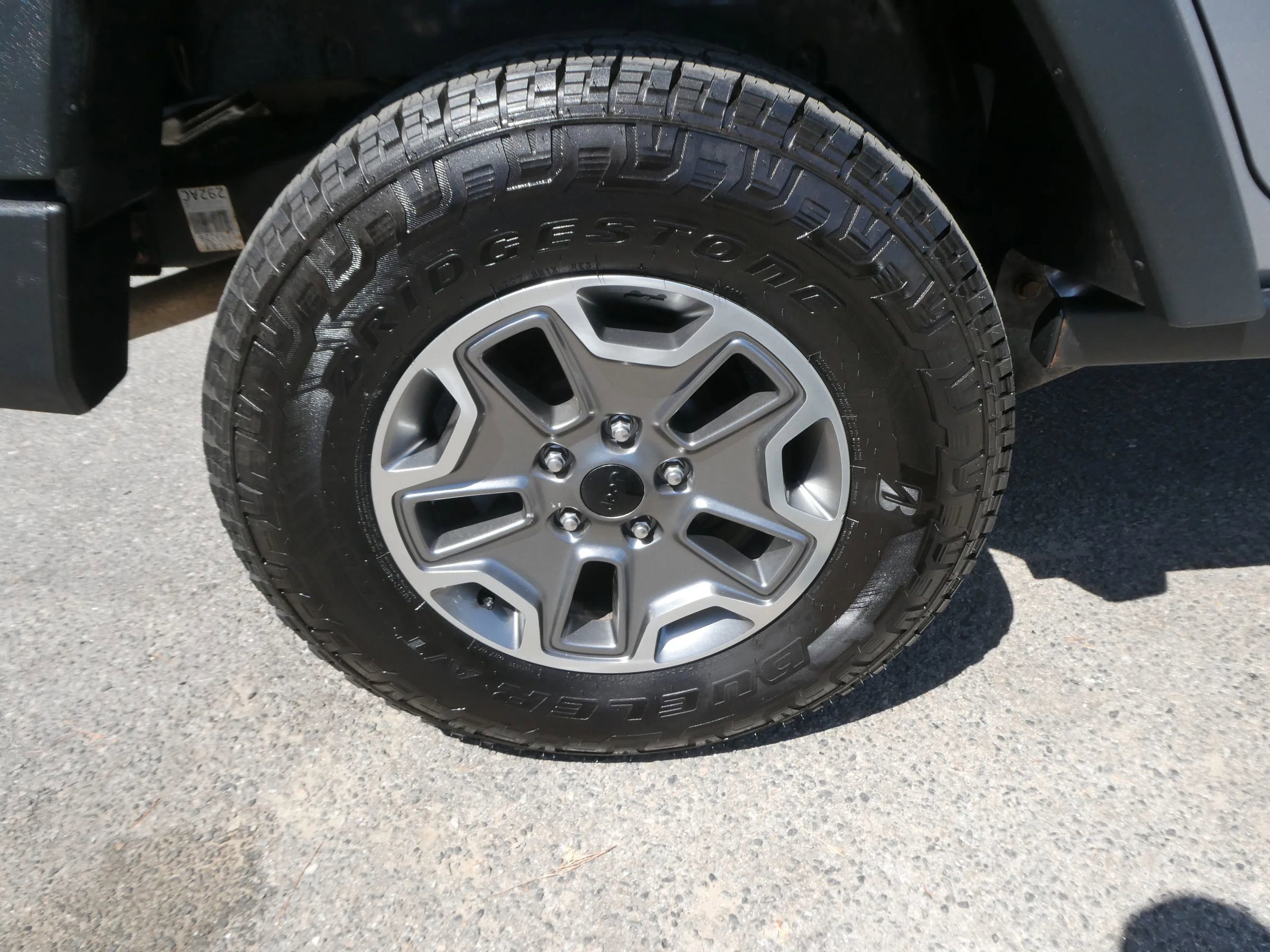 Used 2013 Jeep Wrangler Unlimited Rubicon w/ Connectivity Group AWD/4WD image 30
