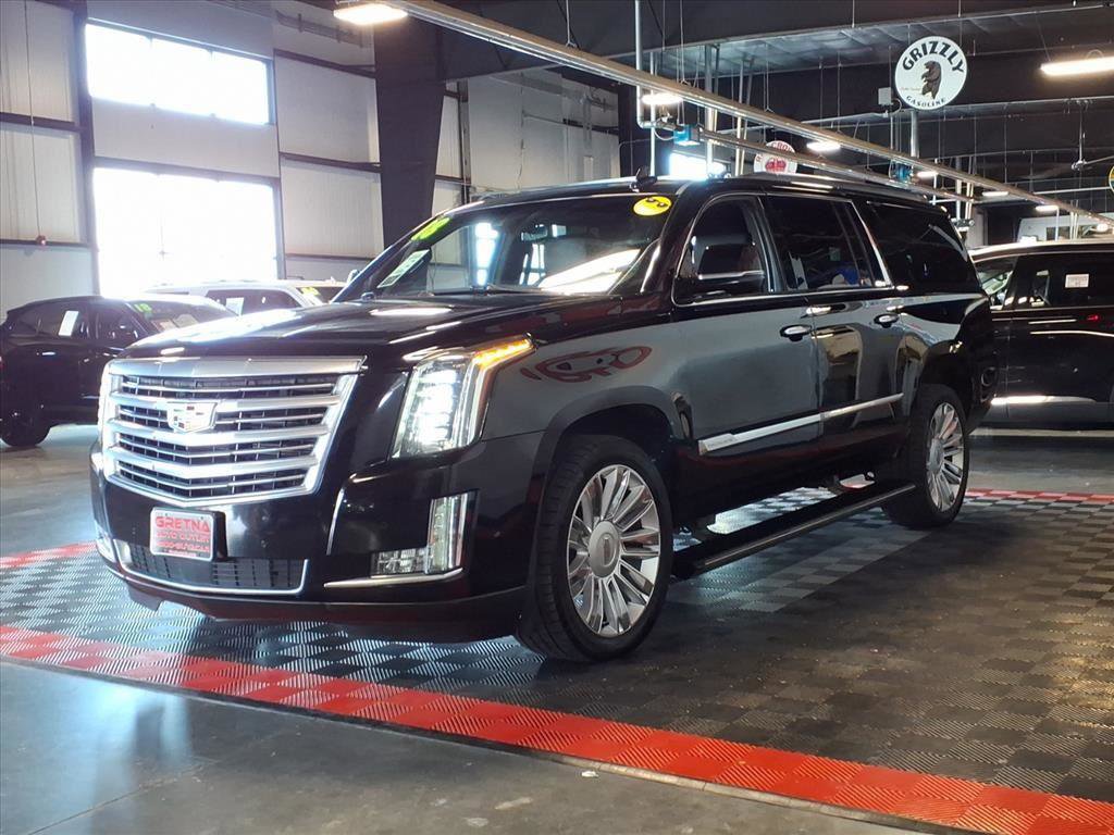 Used 2018 Cadillac Escalade ESV Platinum image 3
