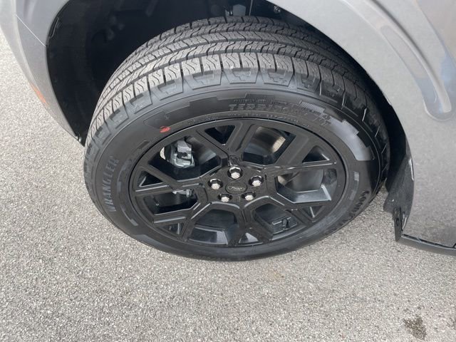 New 2026 Ford Maverick XLT w/ Black Appearance Package image 16