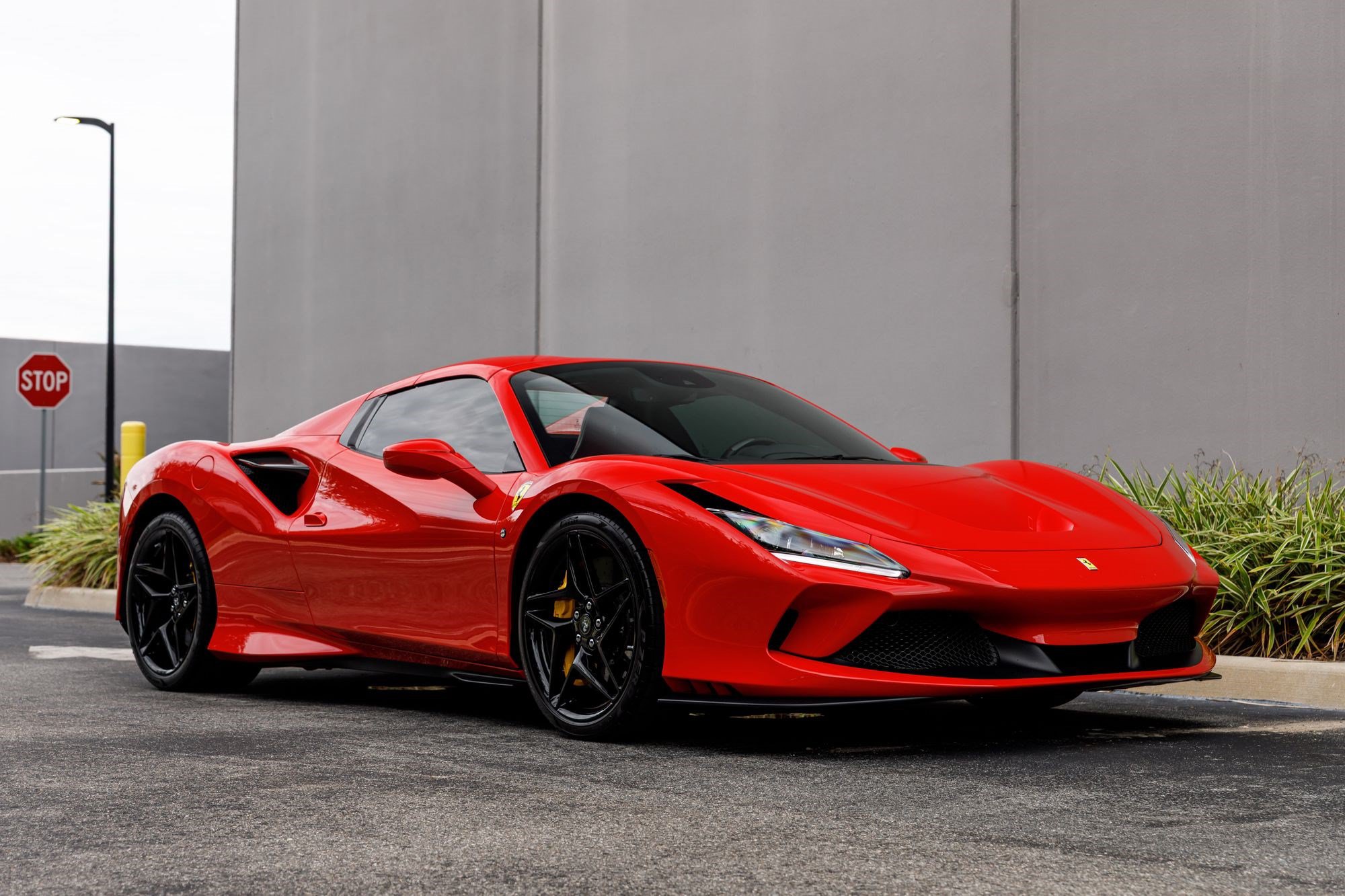 Used 2022 Ferrari F8 Tributo RWD image 39