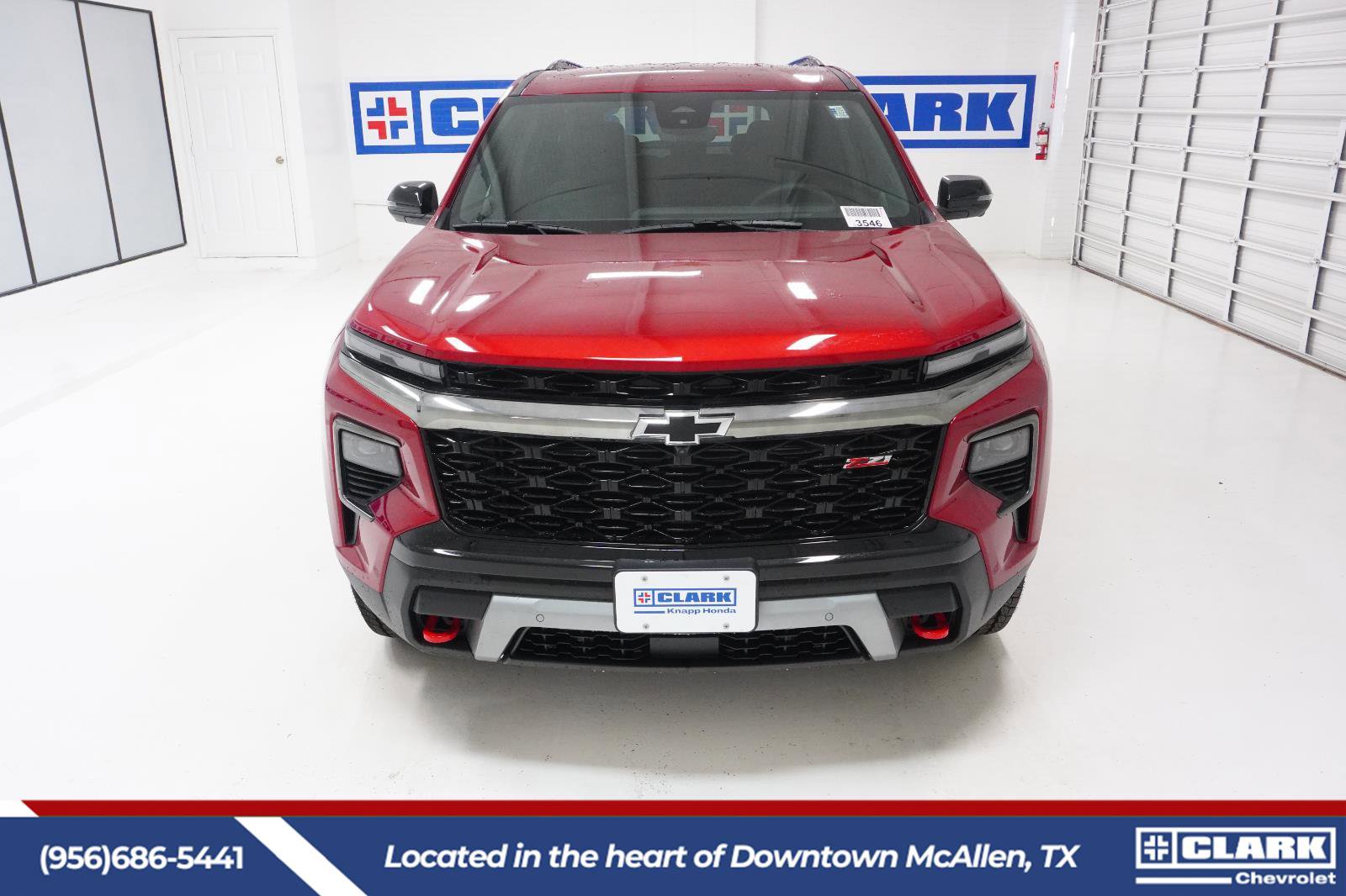 New 2026 Chevrolet Traverse Z71 w/ Enhanced Driving Package image 2