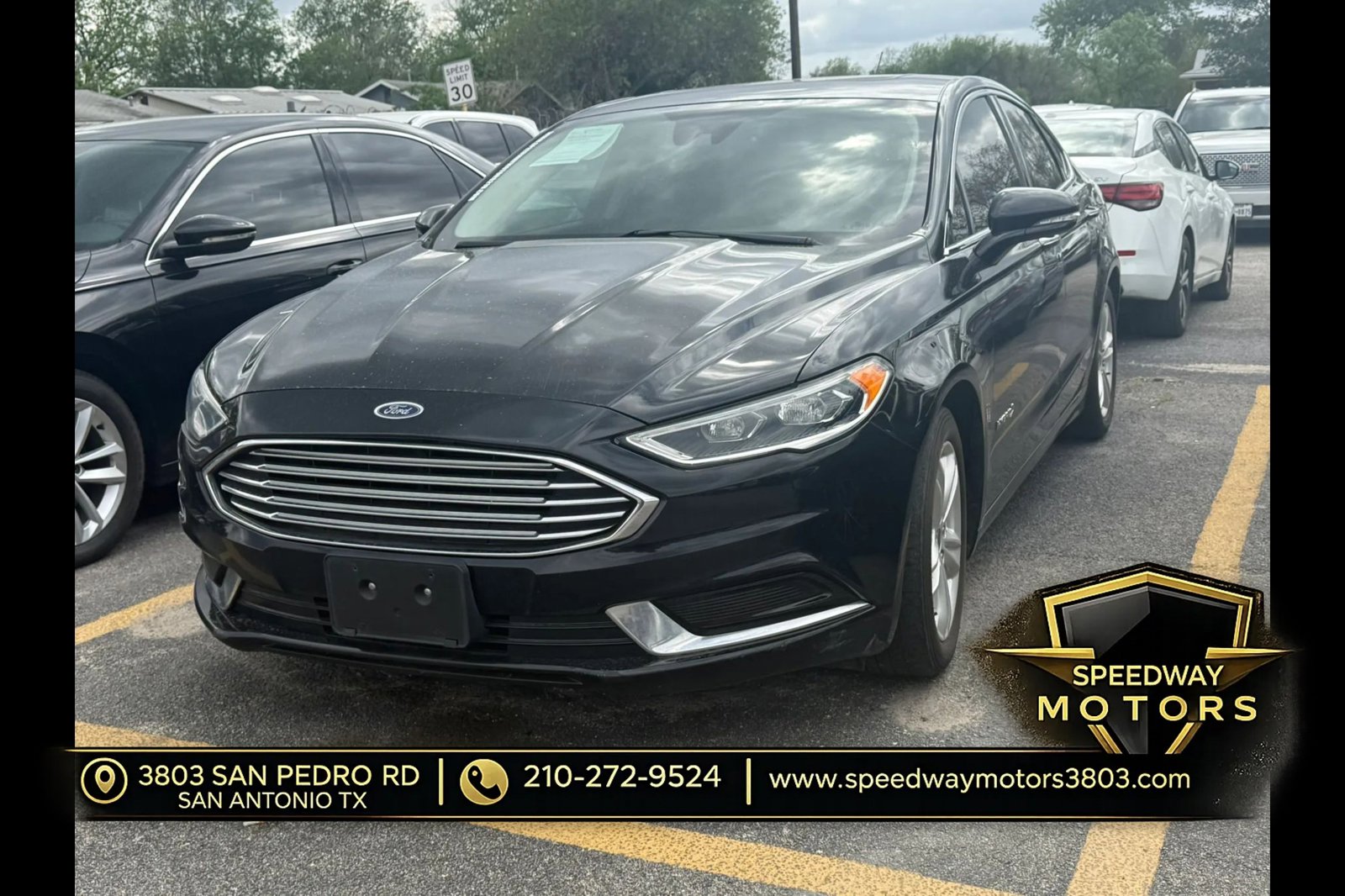 Used 2018 Ford Fusion SE w/ Equipment Group 602A FWD image 1