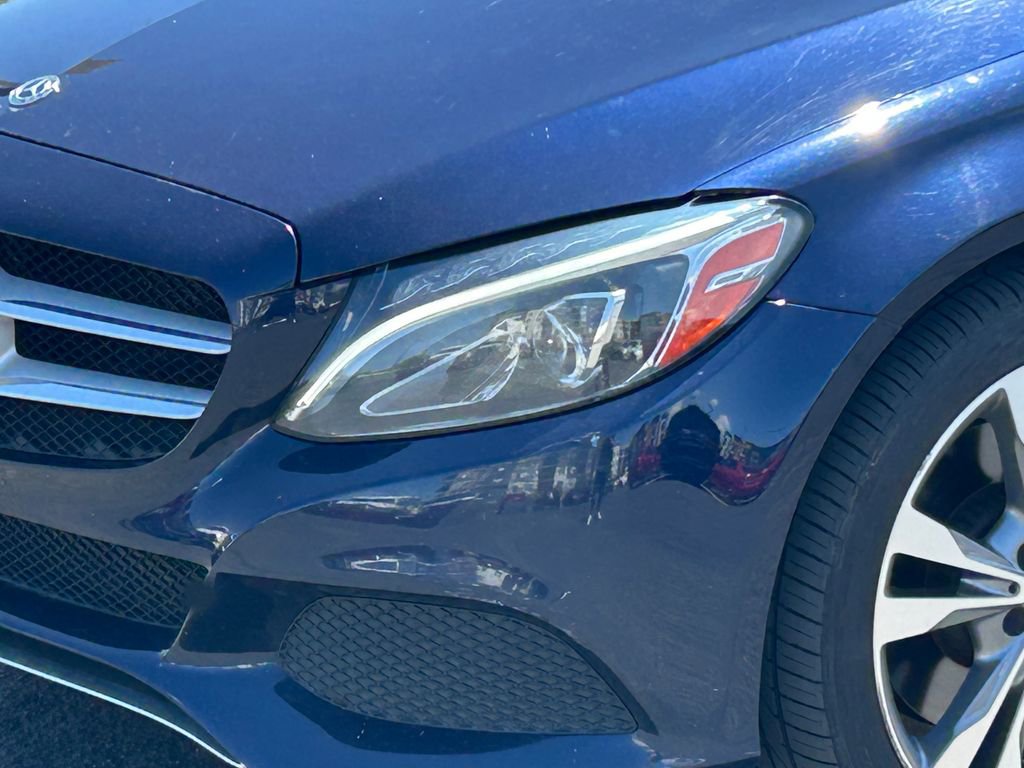 Used 2018 Mercedes-Benz C 300 4MATIC Sedan image 12