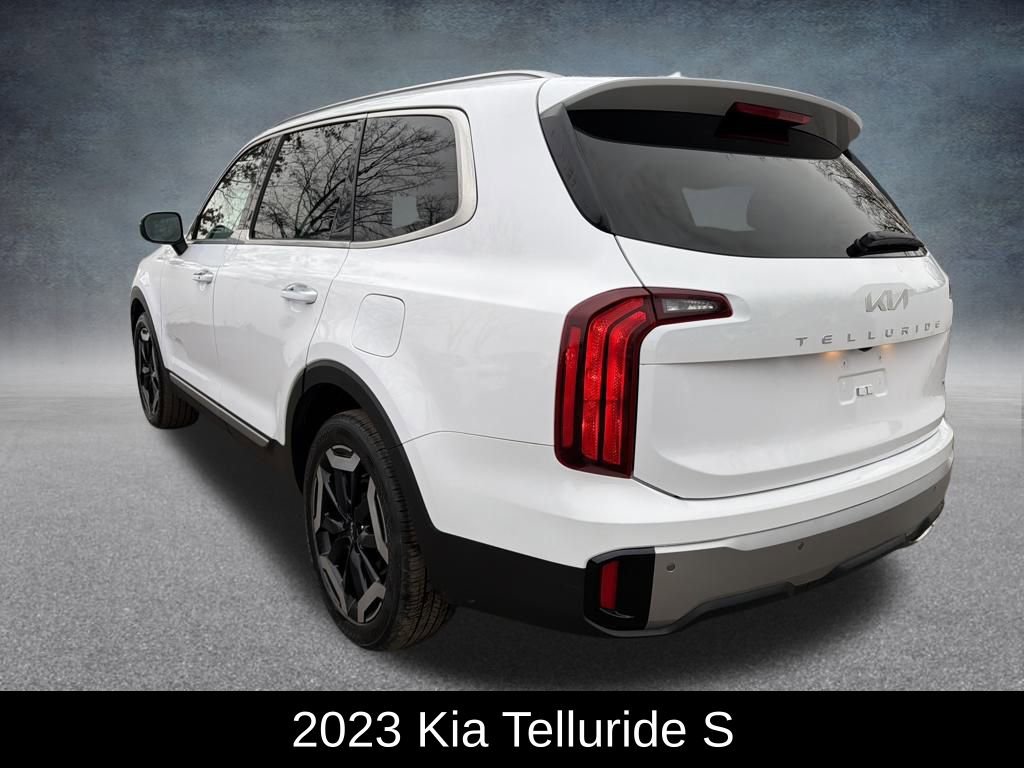 Used 2023 Kia Telluride S w/ S Sunroof Package image 3