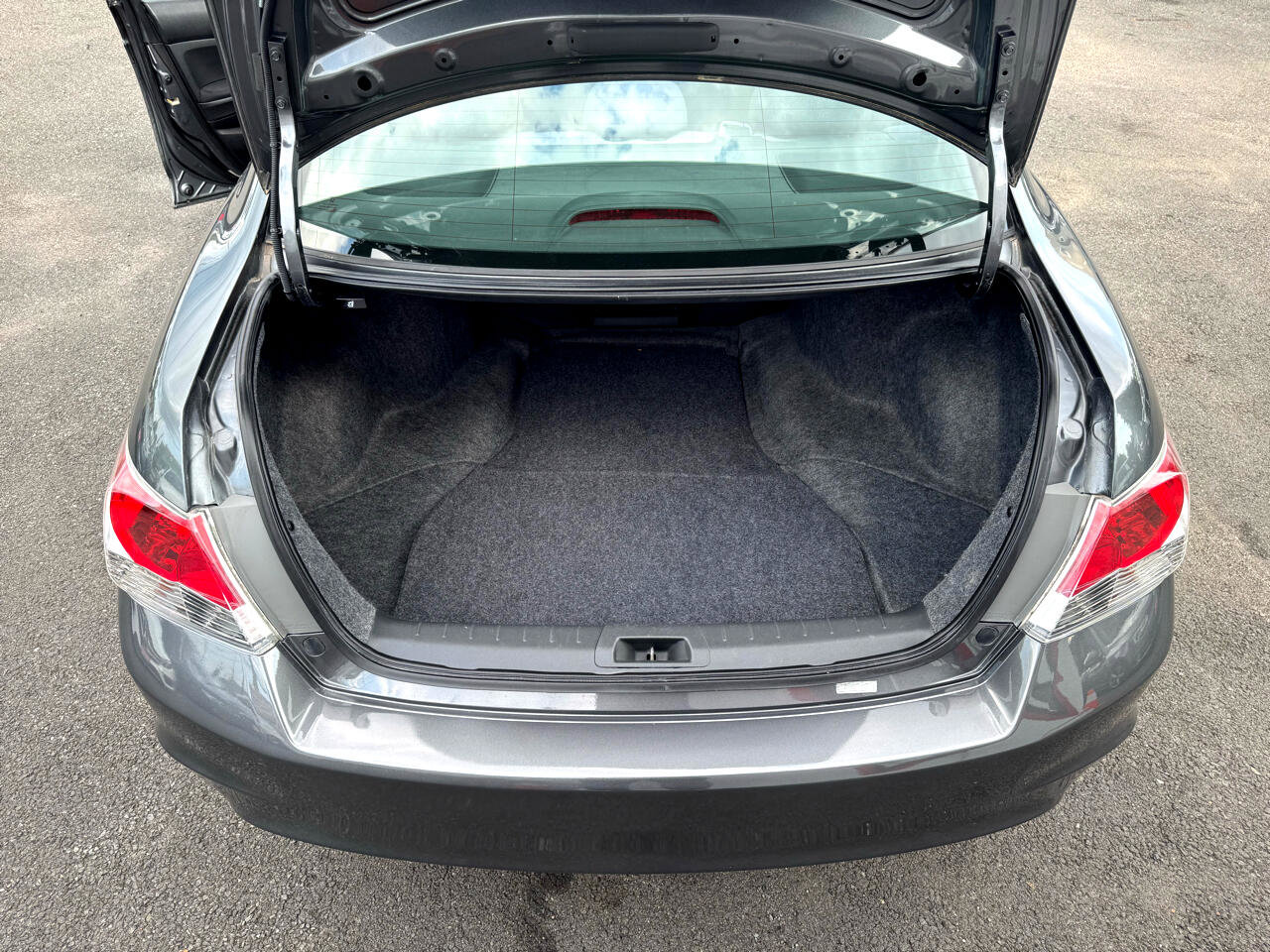 Used 2010 Honda Accord LX image 21