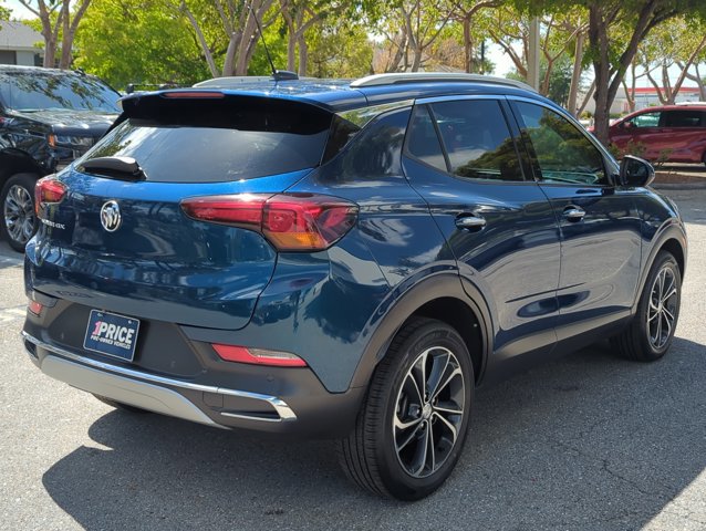 Used 2020 Buick Encore GX Essence w/ Advanced Technology Package image 5