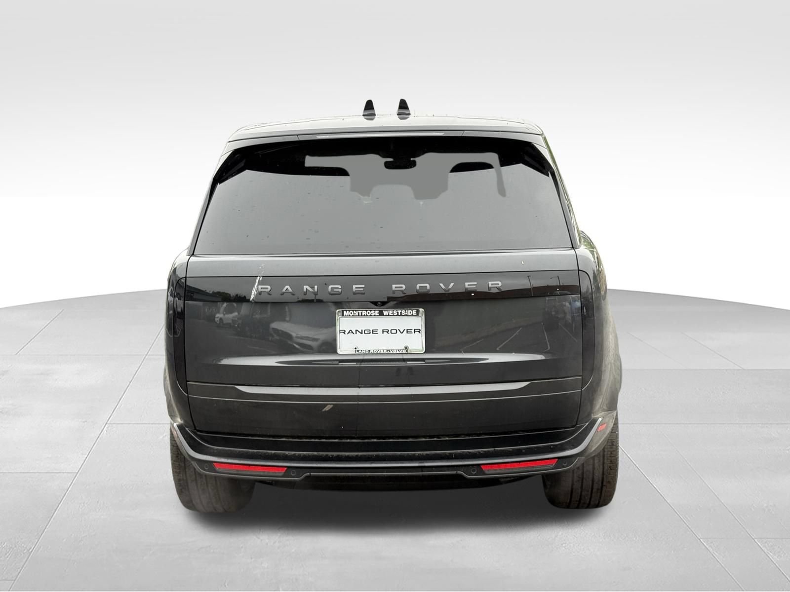 New 2026 Land Rover Range Rover Long Wheelbase SE AWD/4WD image 4
