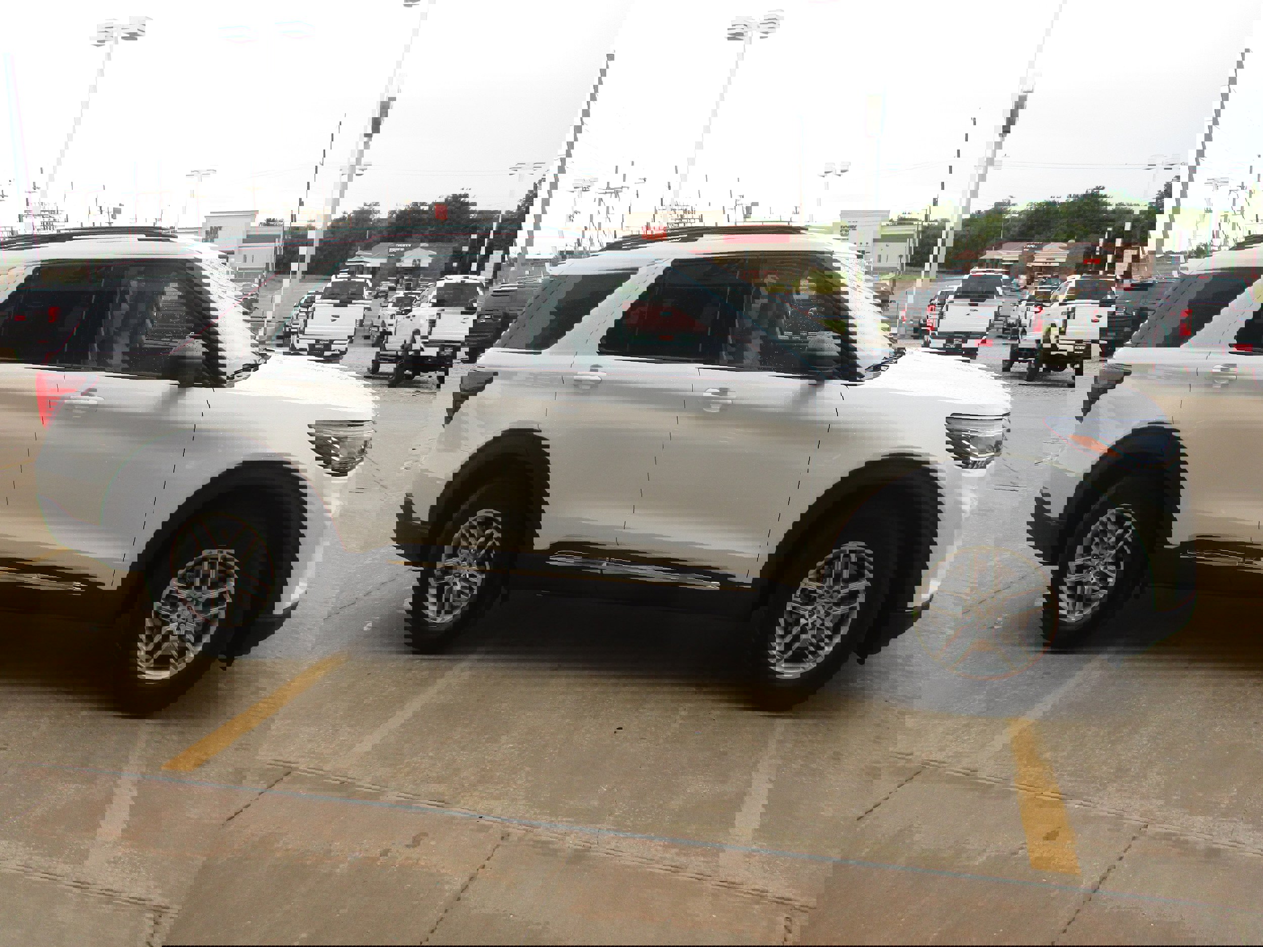 New 2025 Ford Explorer Active image 6