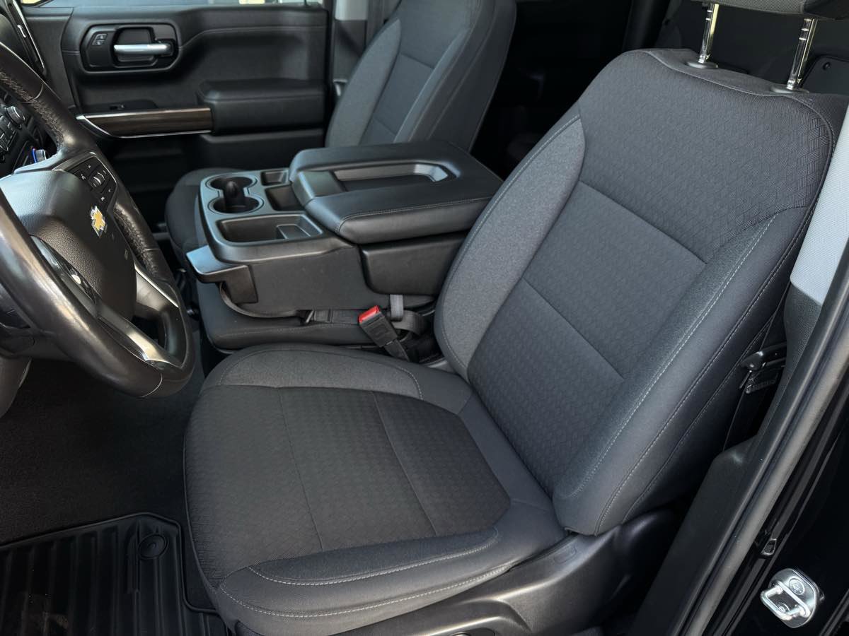 Used 2021 Chevrolet Silverado 1500 LT w/ Convenience Package II image 19