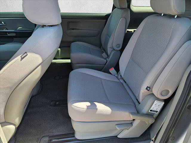 Used 2016 Kia Sedona L FWD image 13