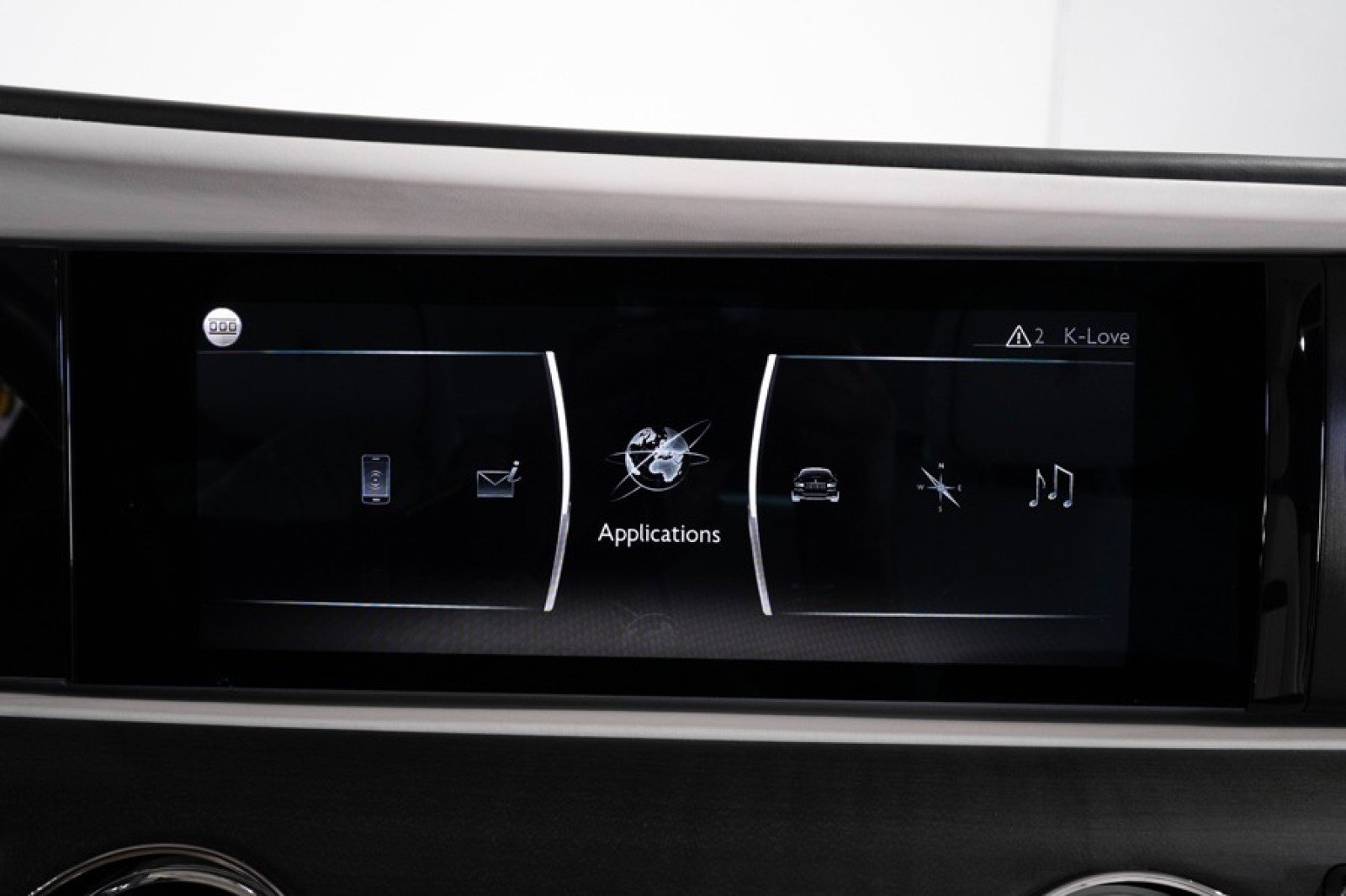 Used 2022 Rolls-Royce Ghost w/ Ghost Package AWD/4WD image 27