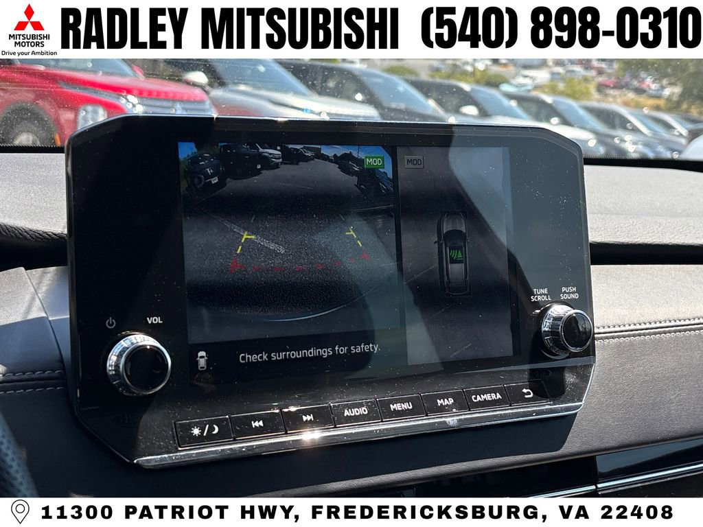 Used 2023 Mitsubishi Outlander SEL AWD/4WD image 9