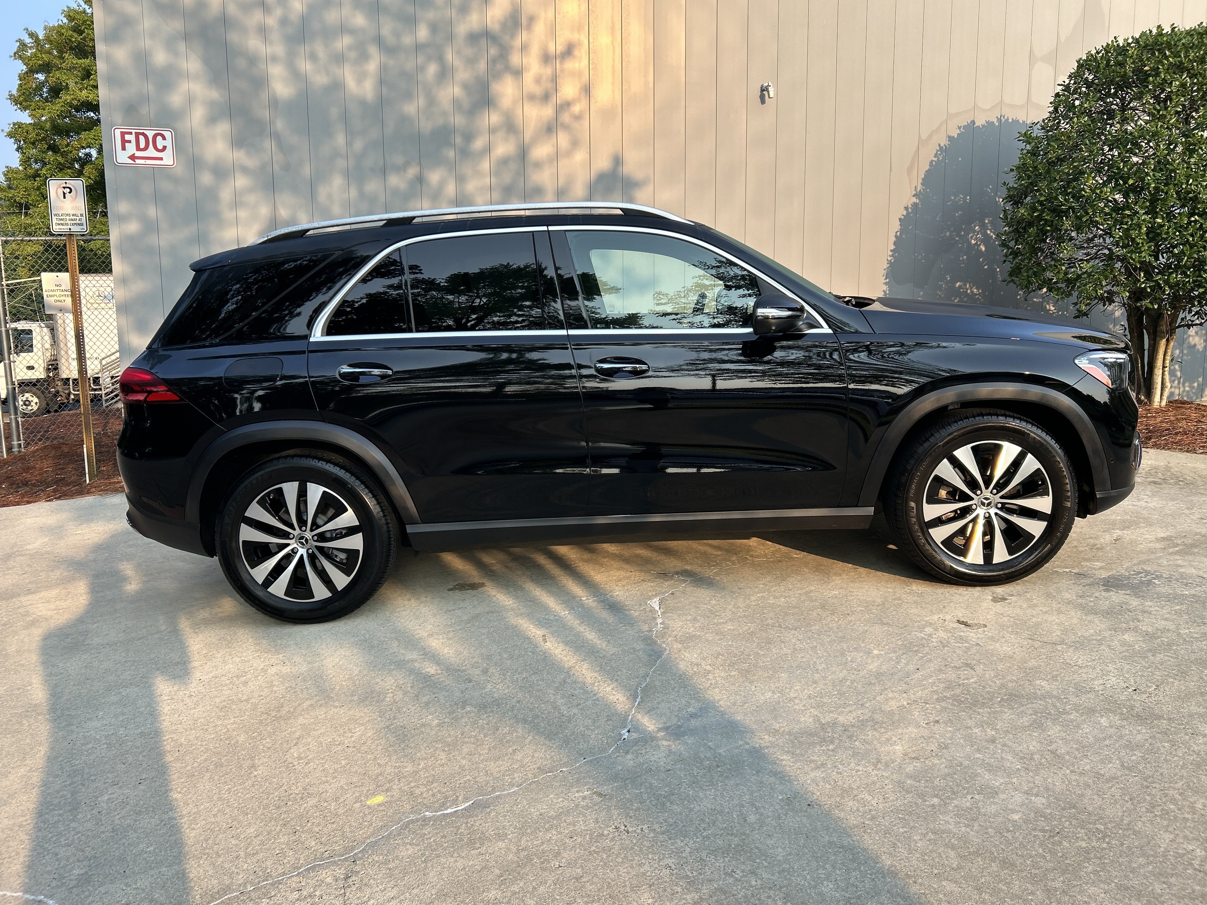 Certified 2025 Mercedes-Benz GLE 350 4MATIC image 5