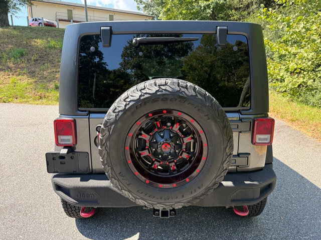 Used 2017 Jeep Wrangler Unlimited Rubicon AWD/4WD image 7