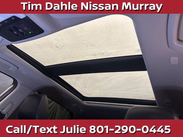 Used 2023 Nissan Rogue Platinum w/ Platinum Premium Package AWD/4WD image 33