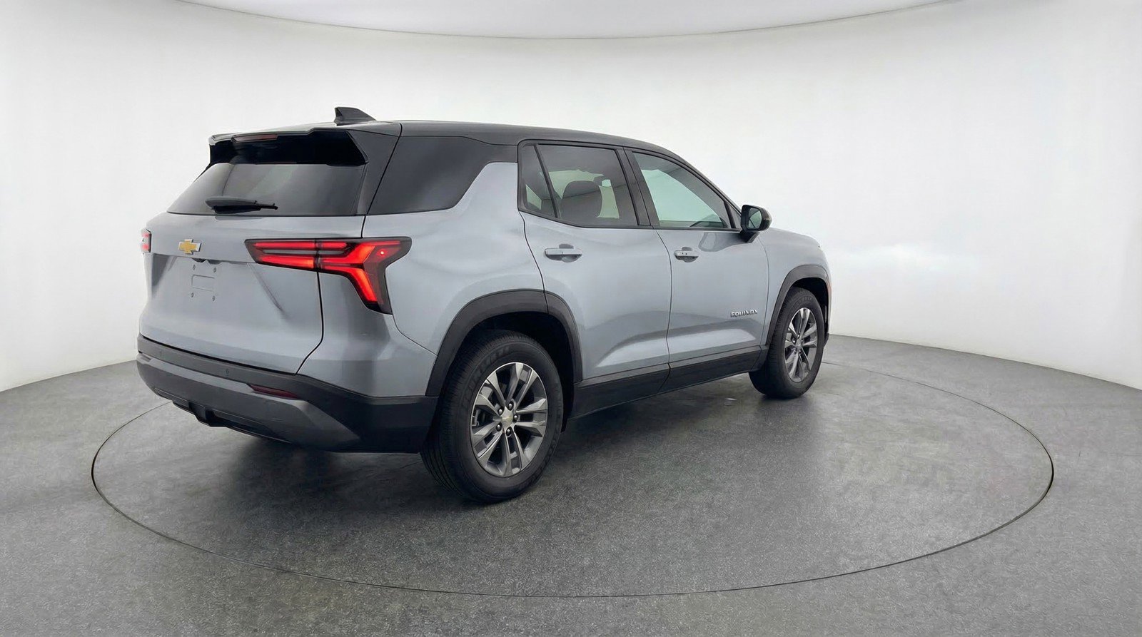 Used 2025 Chevrolet Equinox LT image 9