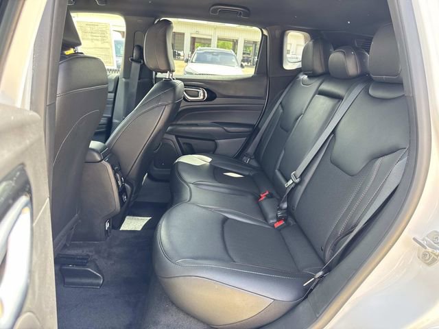 Used 2025 Jeep Compass Trailhawk AWD/4WD image 19