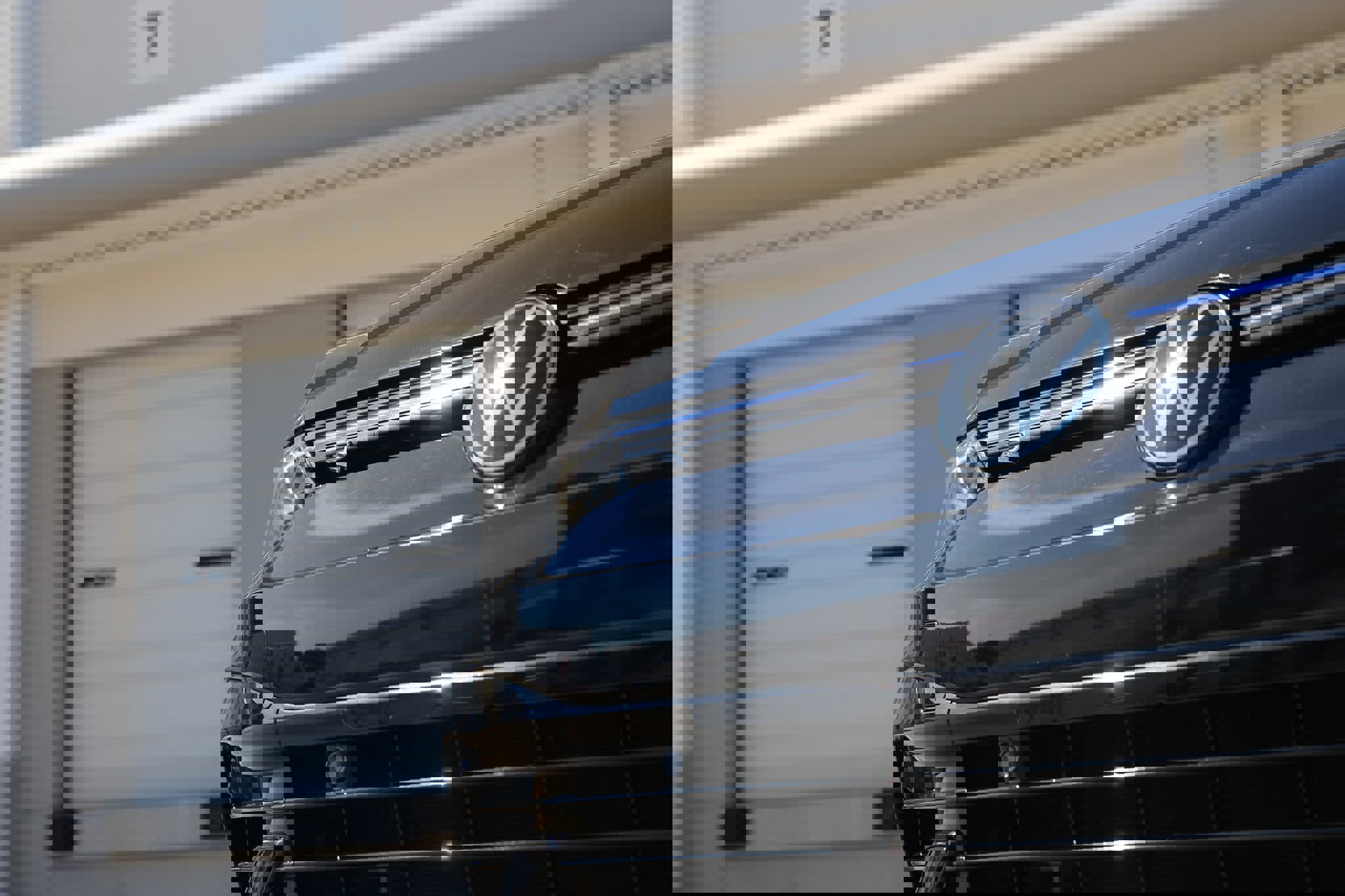 Used 2023 Volkswagen Golf R image 35