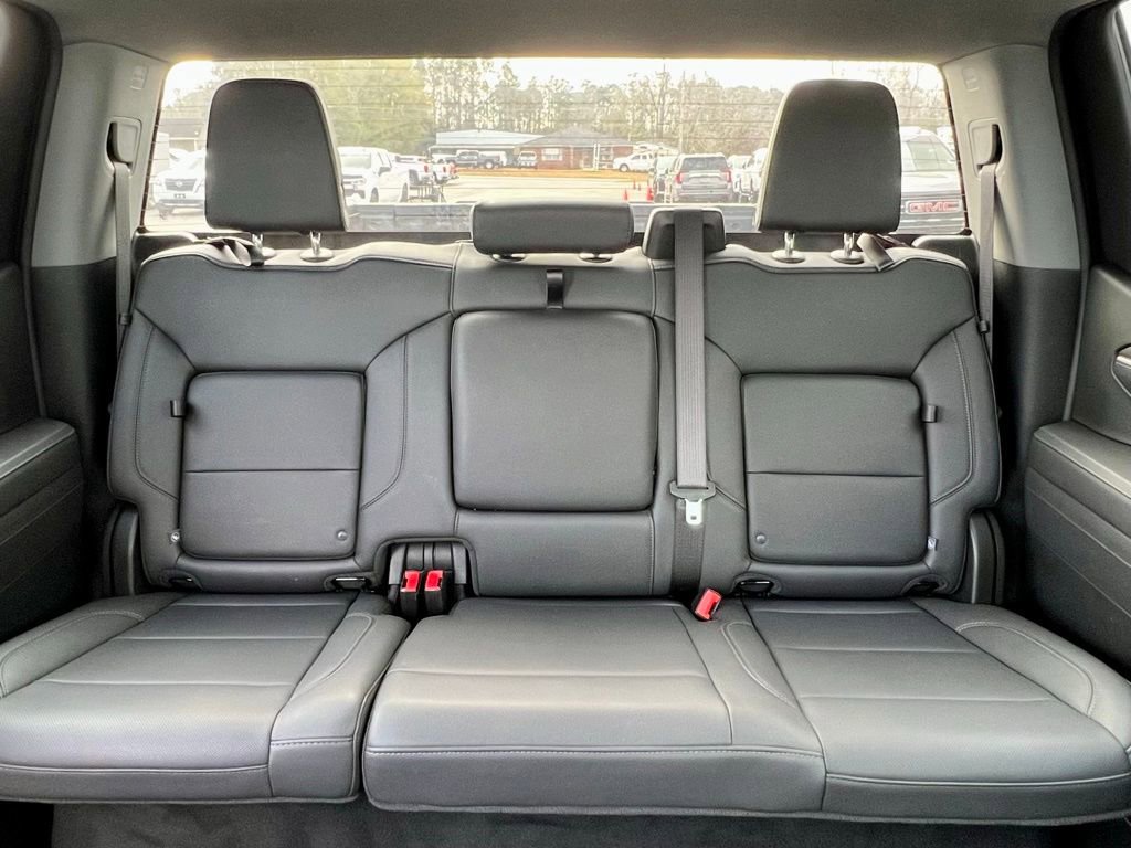 Used 2025 GMC Sierra 1500 SLT image 15