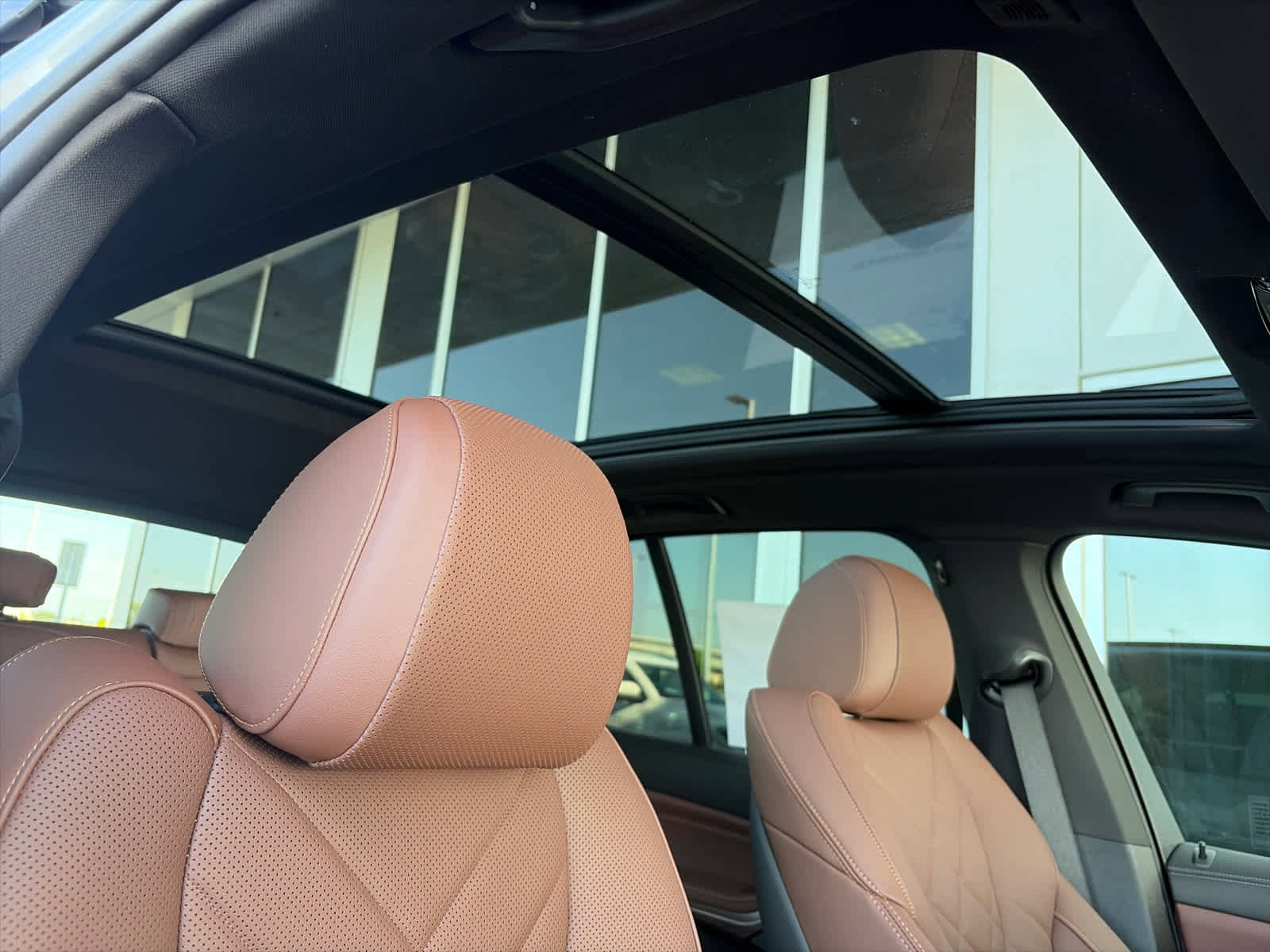 New 2026 BMW X5 xDrive40i w/ M Sport Package AWD/4WD image 15