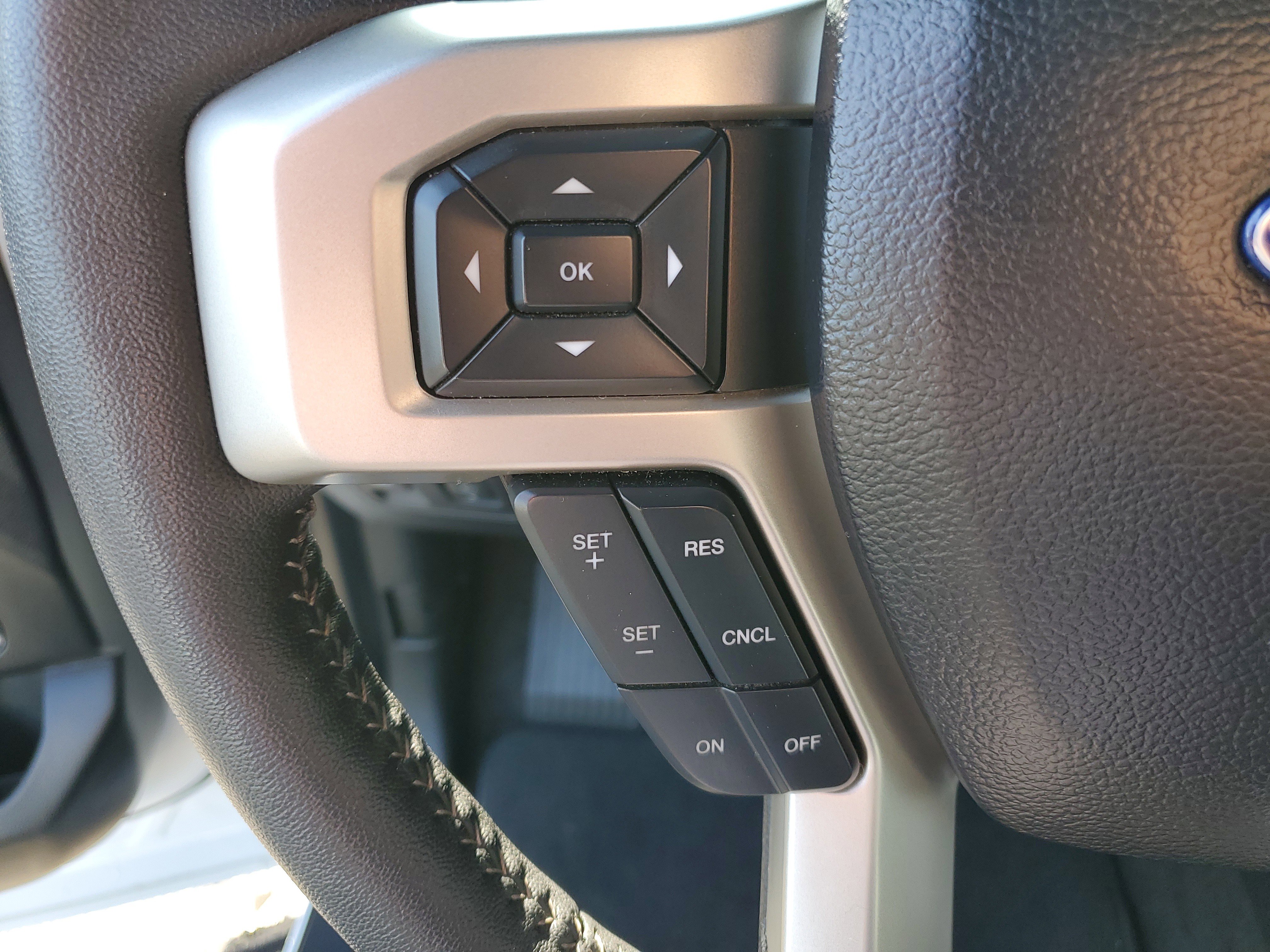 Used 2020 Ford F150 Lariat w/ Equipment Group 502A Luxury AWD/4WD image 26