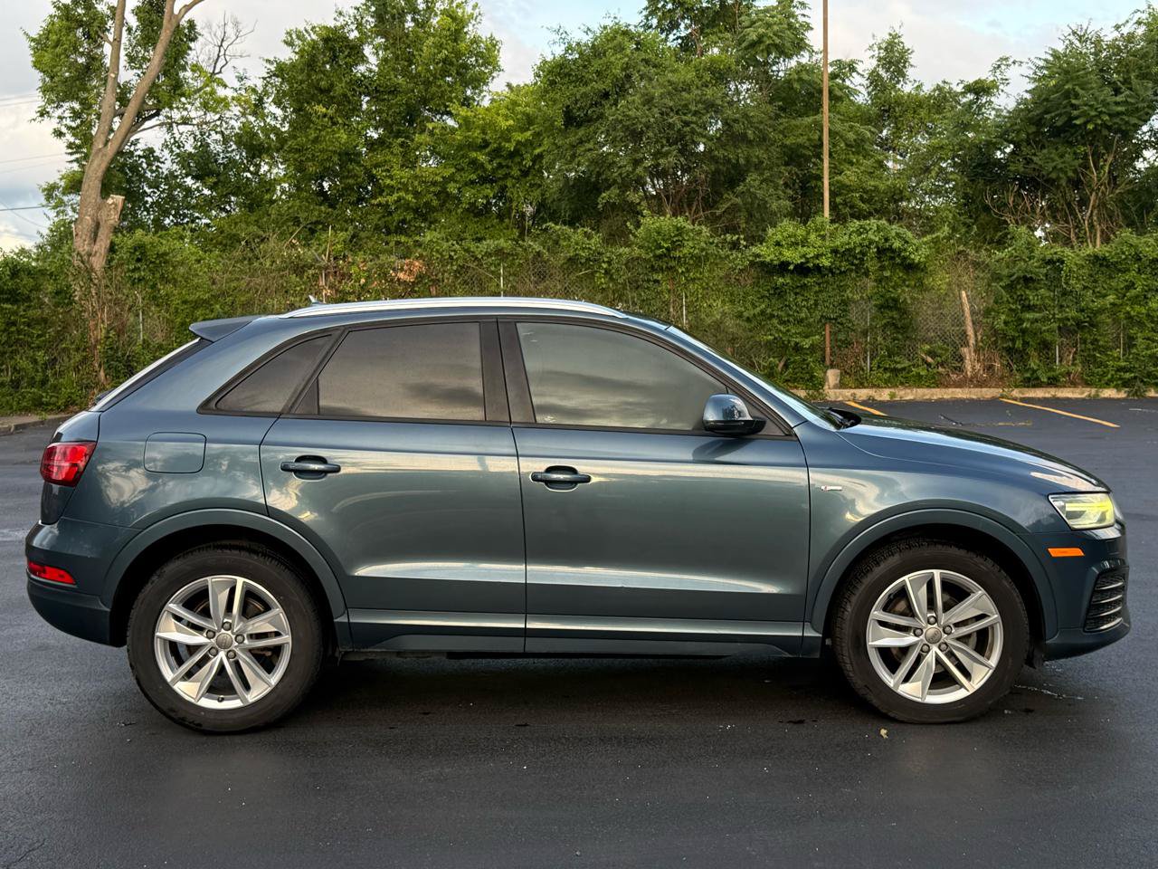 Used 2018 Audi Q3 2.0T Premium FWD image 11