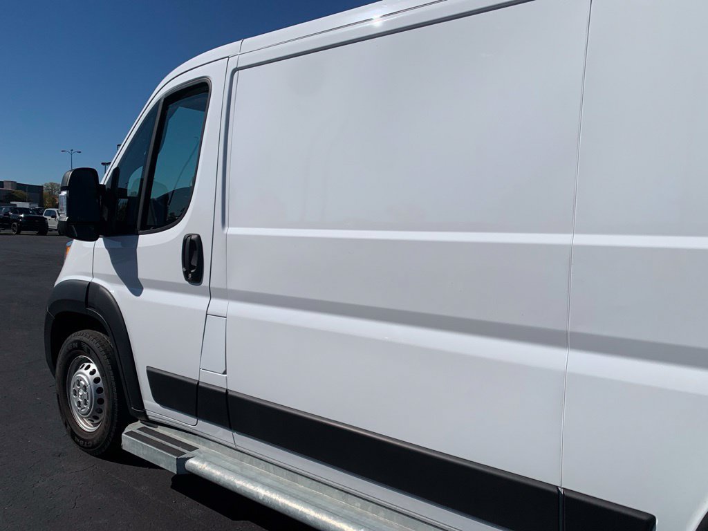 Used 2025 RAM ProMaster 2500 w/ U-Haul Equipment Group FWD image 9
