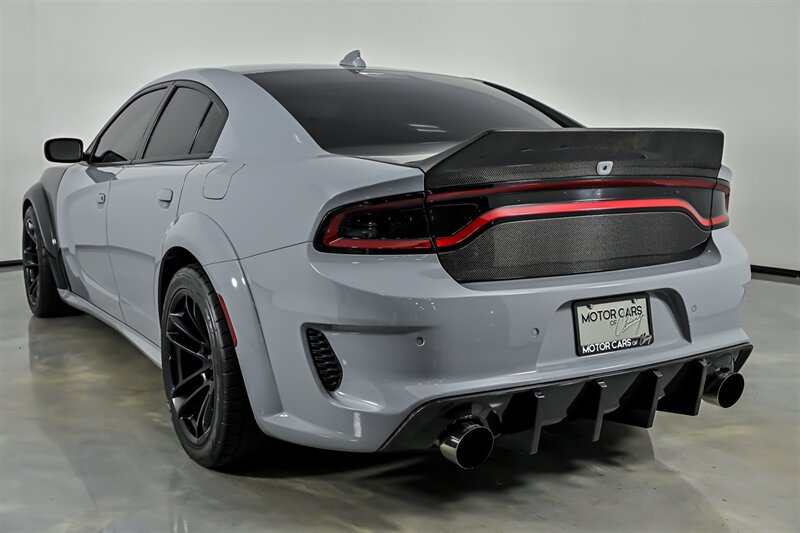 Used 2022 Dodge Charger SRT Hellcat w/ Harman/Kardon Audio Group RWD image 7