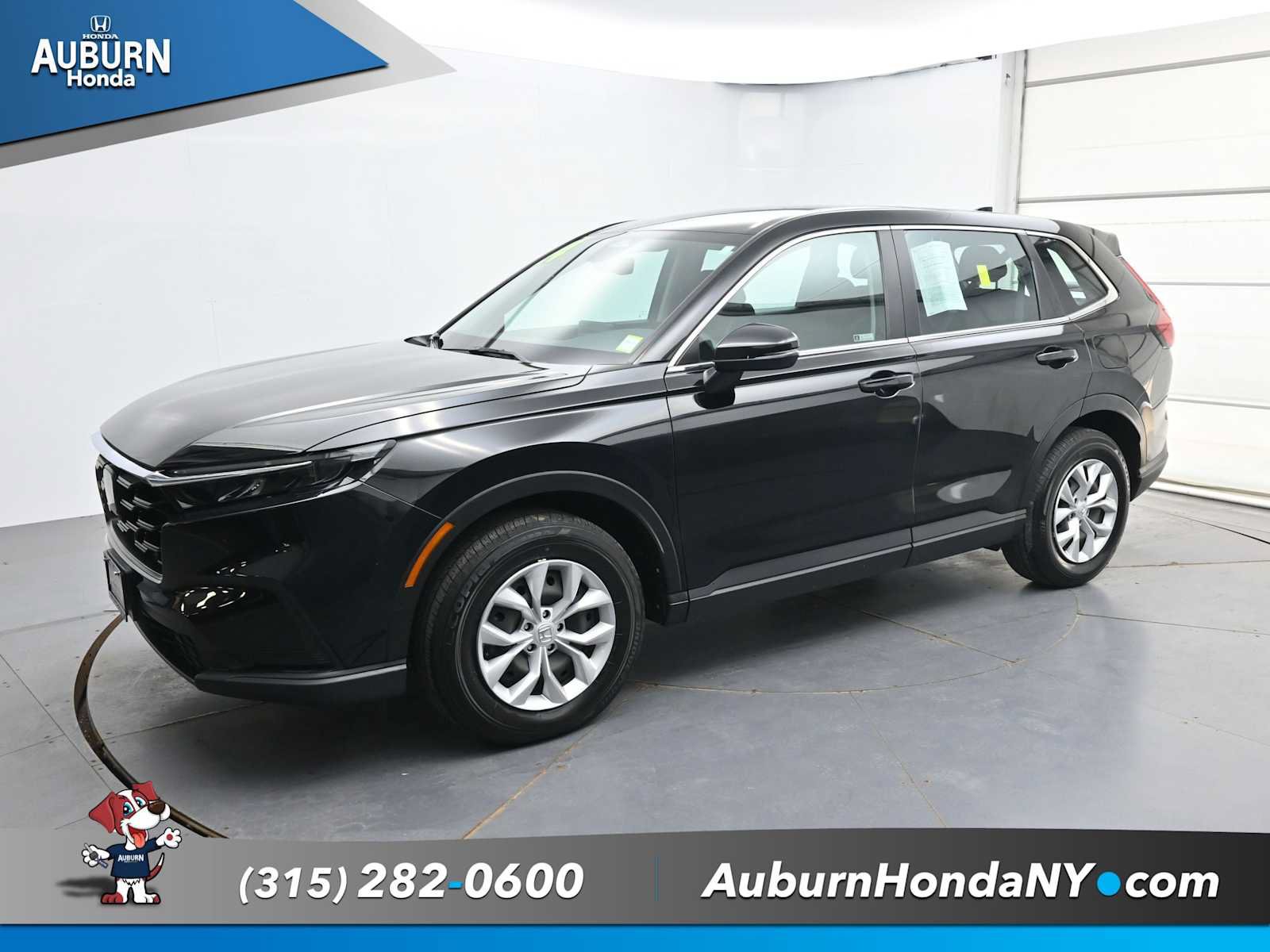 Used 2024 Honda CR-V LX image 2