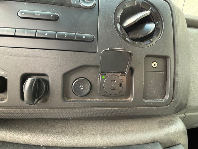 Used 2014 Ford E-250 and Econoline 250 image 14