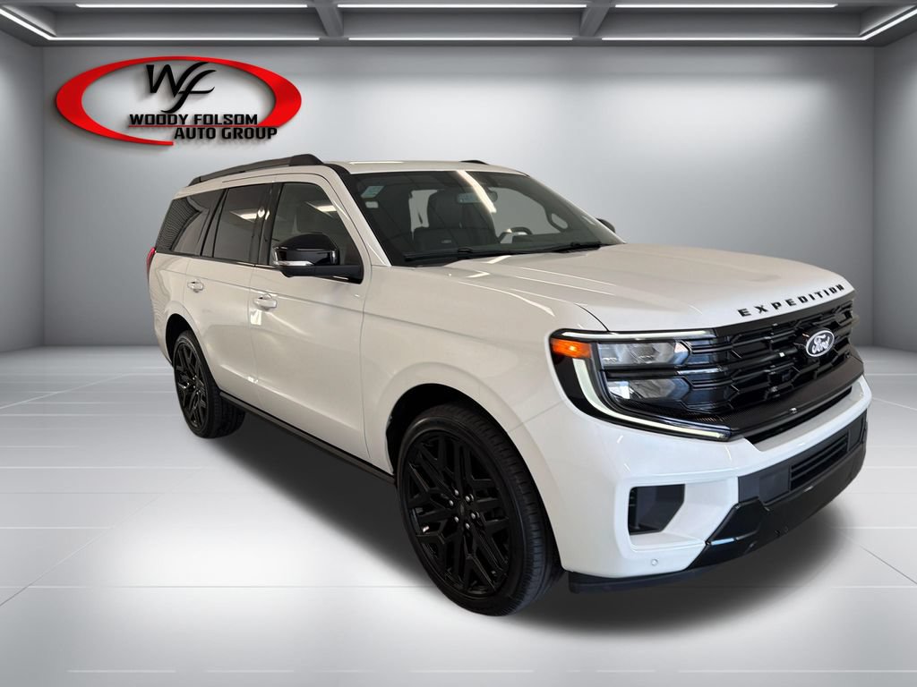 New 2027 Ford Expedition Platinum w/ Stealth Performance Package AWD/4WD image 3