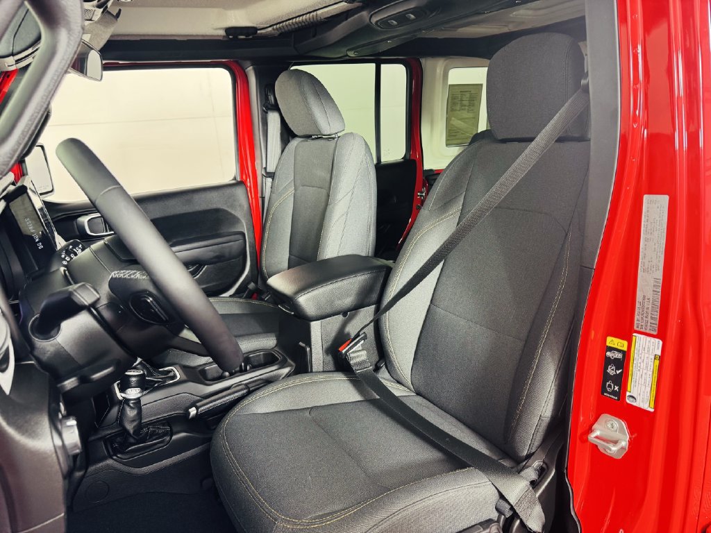 Used 2026 Jeep Wrangler Unlimited Sport AWD/4WD image 7