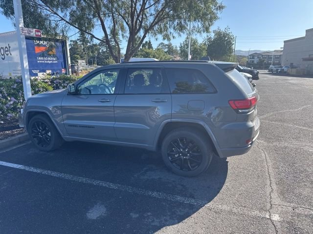 Used 2021 Jeep Grand Cherokee Laredo X image 36