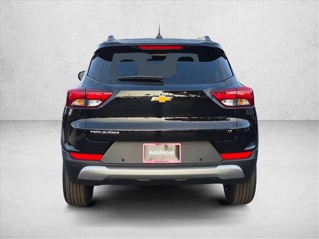 New 2026 Chevrolet TrailBlazer LT w/ LT Cold Weather Package FWD image 7
