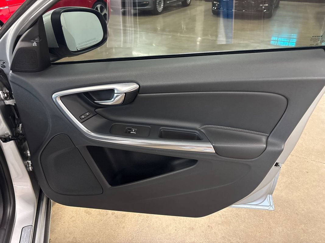 Used 2017 Volvo S60 T5 Inscription FWD image 48
