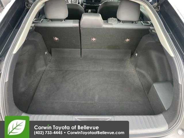 Used 2024 Toyota Prius LE image 21