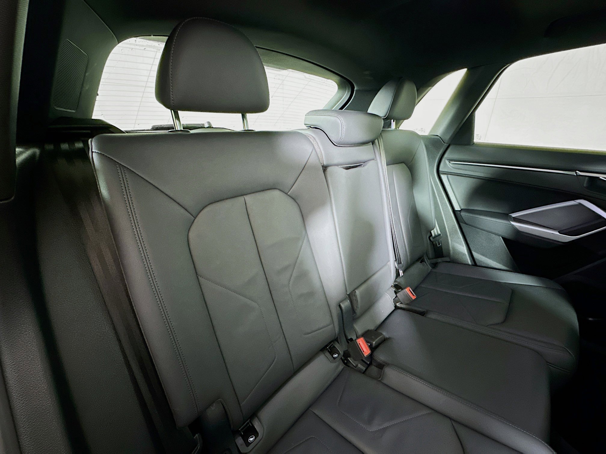 Used 2025 Audi Q3 2.0T Premium image 26