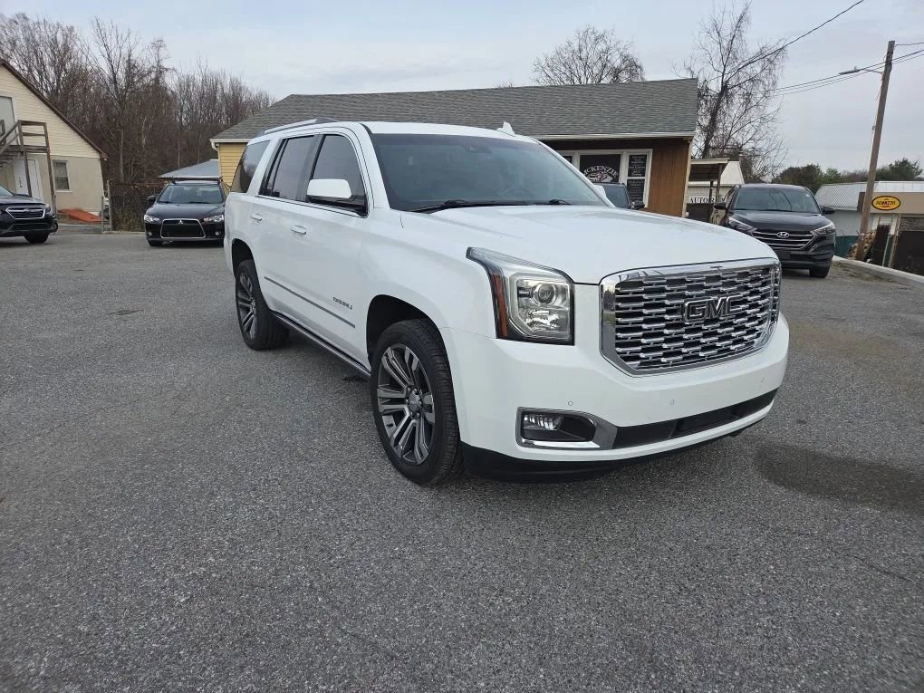 Used 2019 GMC Yukon Denali w/ Denali Ultimate Package image 3
