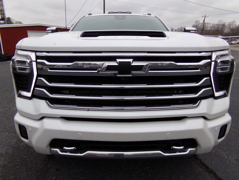 Used 2024 Chevrolet Silverado 2500 High Country w/ High Country Premium Package image 7