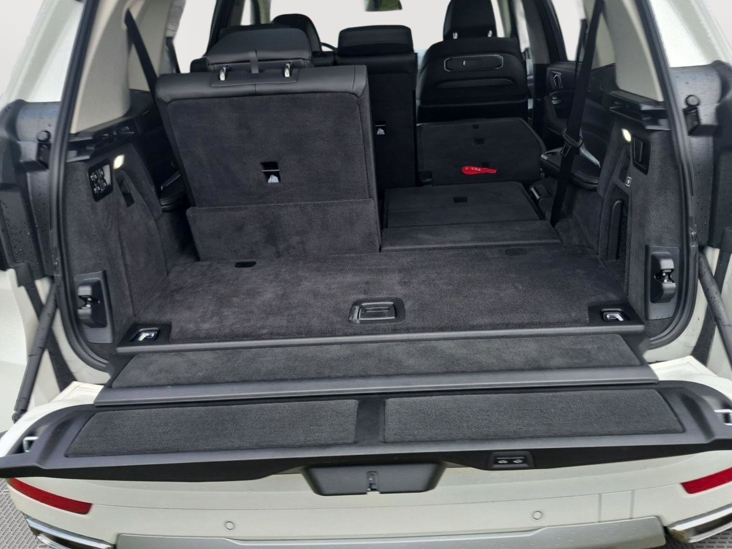 Used 2024 BMW X7 xDrive40i image 12